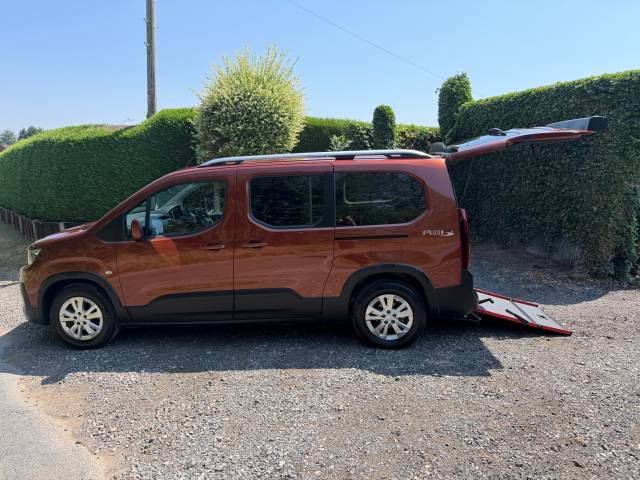 2021 Peugeot Rifter 1.2 RIFTER HORIZON RE PETROL AUTO LWB 3 SEATS WHEELCHAIR ACCESSIBLE VEHICLE 3 SEATS