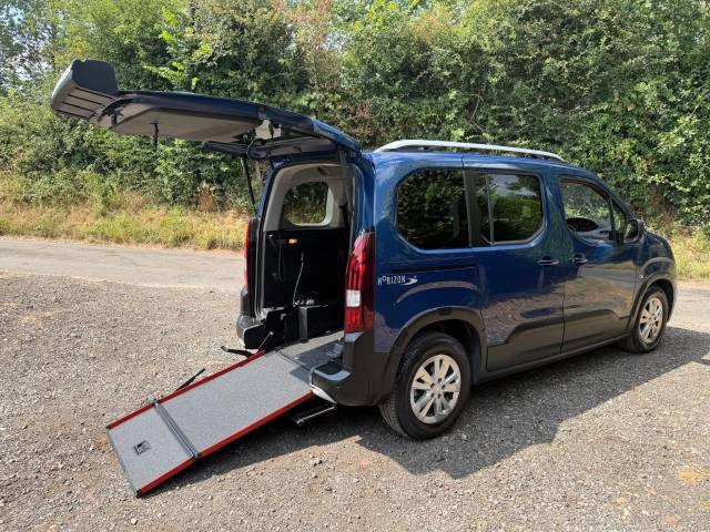 Peugeot Rifter 1.5 BlueHDi 100 Allure 5dr 3 SEAT WHEELCHAIR ACCESSIBLE VEHICLE Wheelchair Adapted Diesel Blue