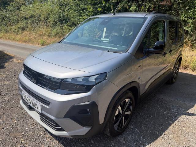 2025 Peugeot Rifter 1.5 BlueHDi 130 Allure 5dr AUTOMATIC WHEELCHAIR ACCESSIBLE VEHICLE