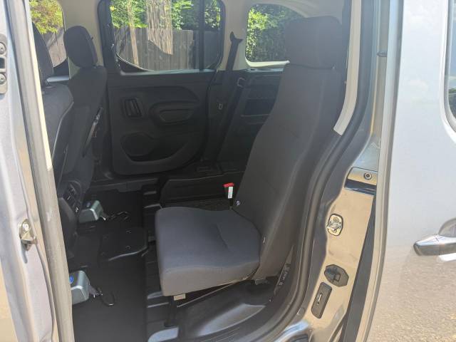 2025 Peugeot Rifter 1.5 BlueHDi 130 Allure 5dr AUTOMATIC WHEELCHAIR ACCESSIBLE VEHICLE