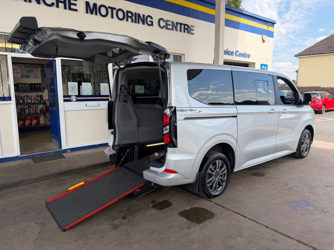 2025 Ford Tourneo Custom