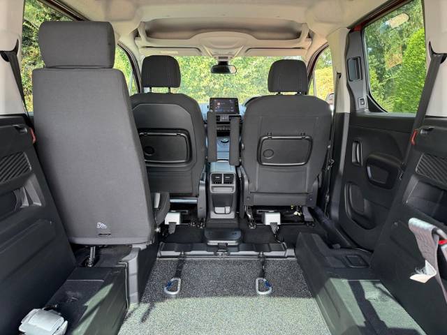 2021 Peugeot Rifter 1.2 PureTech 130 Allure Premium AUTOMATIC PETROL