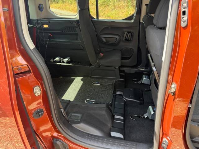 2021 Peugeot Rifter 1.2 PureTech 130 Allure Premium AUTOMATIC PETROL