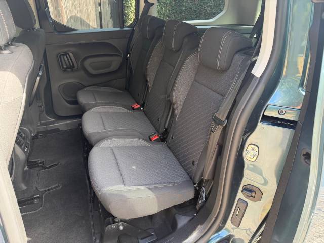 2025 Peugeot Rifter 1.5 BlueHDi 130 Allure 5dr WHEELCHAIR ACCESSIBLE VEHICLE 5 SEATS