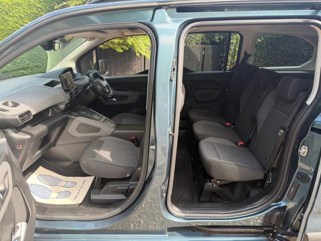 2025 Peugeot Rifter 1.5 BlueHDi 130 Allure 5dr WHEELCHAIR ACCESSIBLE VEHICLE 5 SEATS