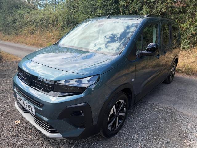 2025 Peugeot Rifter 1.5 BlueHDi 130 Allure 5dr WHEELCHAIR ACCESSIBLE VEHICLE 5 SEATS
