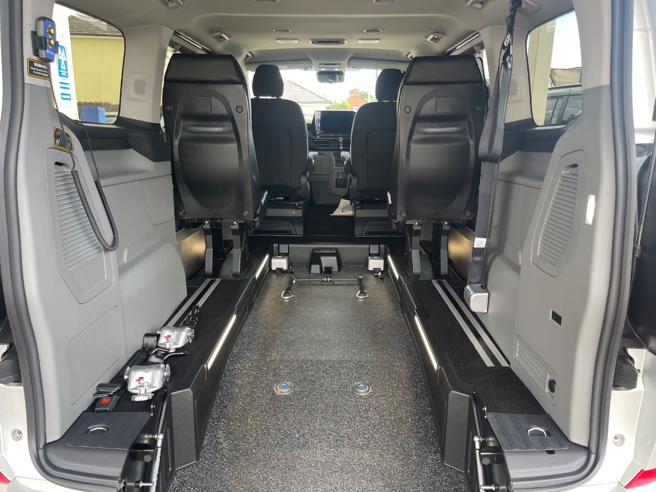 2025 Ford Tourneo Custom