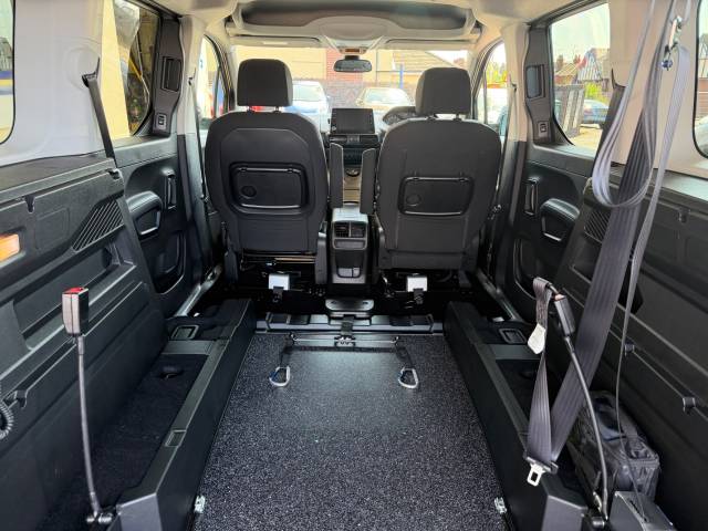 2021 Peugeot Rifter 1.2 PureTech 130 Allure Premium 5dr PETROL AUTOMATIC WHEELCHAIR ACCESSIBLE VEHICLE 2 SEATS
