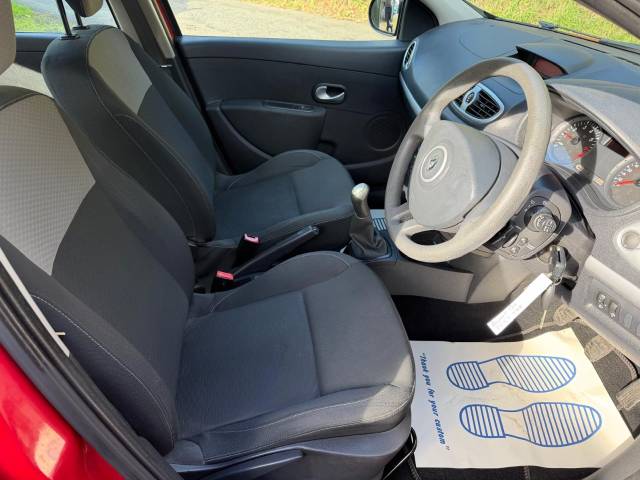 2009 Renault Clio 1.2 16V Expression 5dr