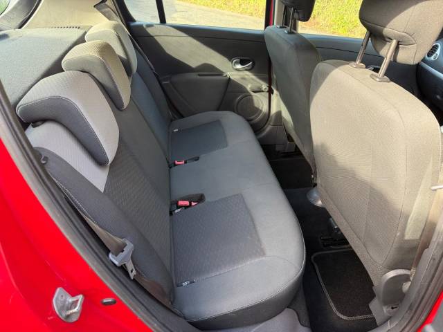 2009 Renault Clio 1.2 16V Expression 5dr